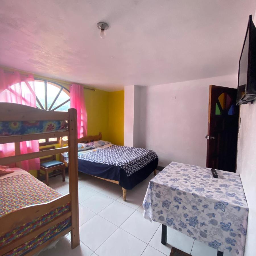 Hostal Chasqui Otavalo Exterior photo