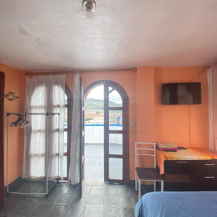 Hostal Chasqui Otavalo Exterior photo