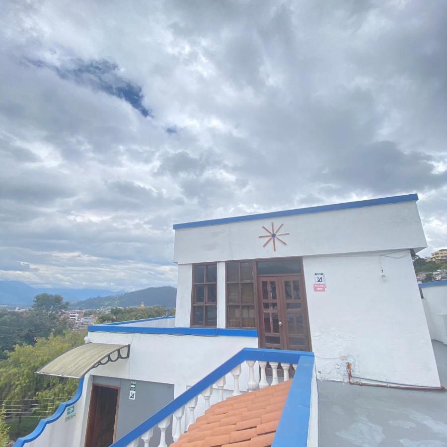 Hostal Chasqui Otavalo Exterior photo