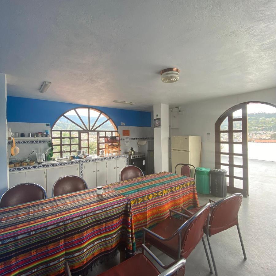 Hostal Chasqui Otavalo Exterior photo