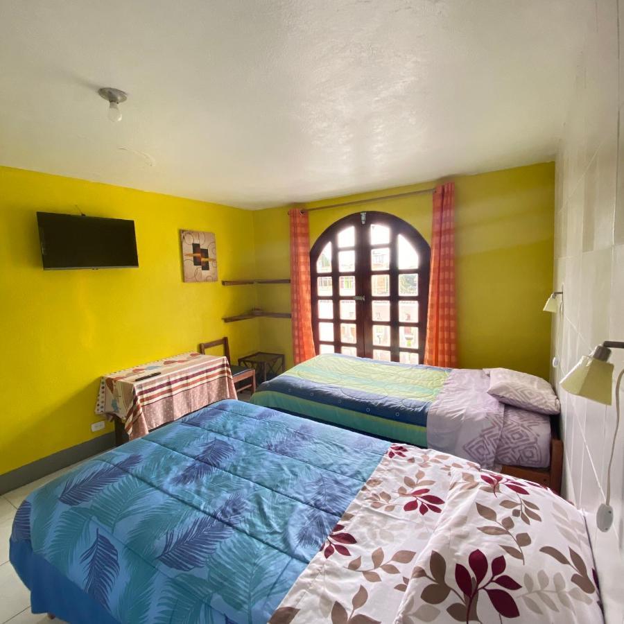 Hostal Chasqui Otavalo Exterior photo